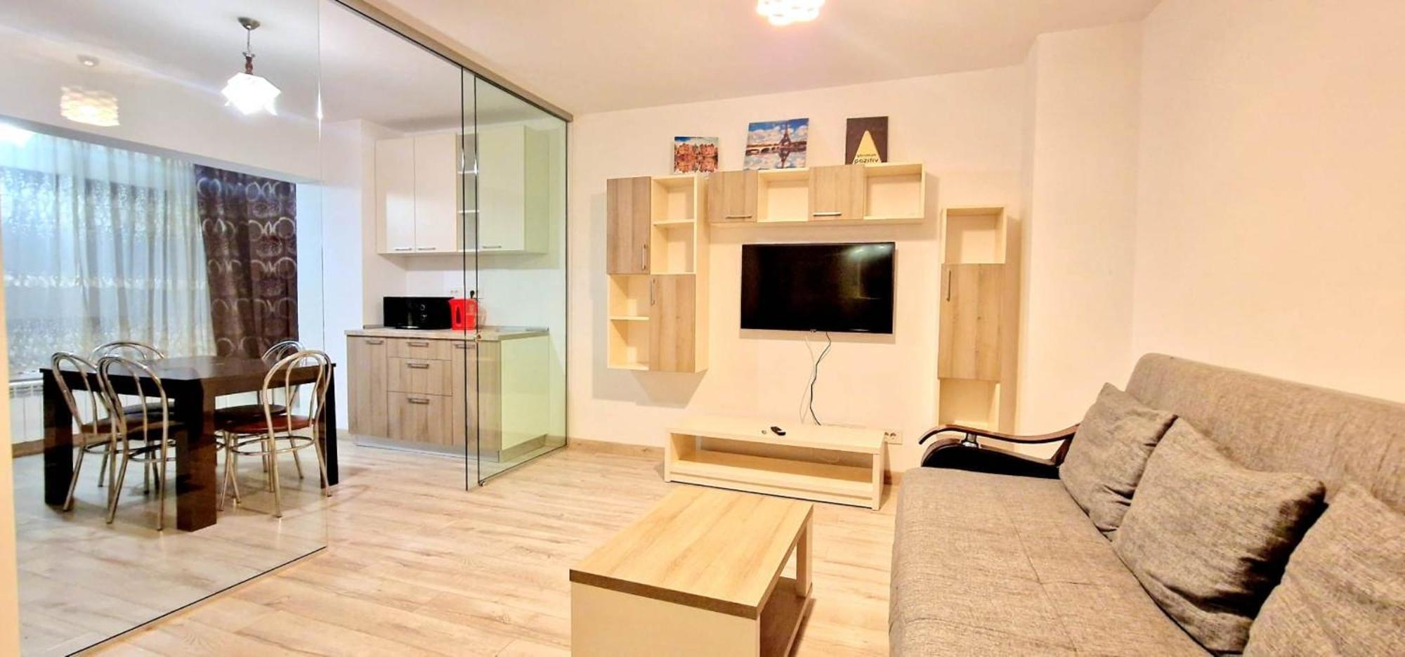 Big & Cosy Apartment With 3 Double Beds & 2 Bathrooms ยาช ภายนอก รูปภาพ